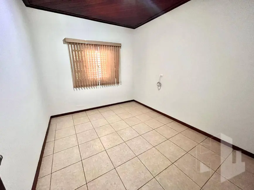 Foto 4 de Casa com 3 quartos para alugar, 160m2 em Vila Nova, Jau - SP