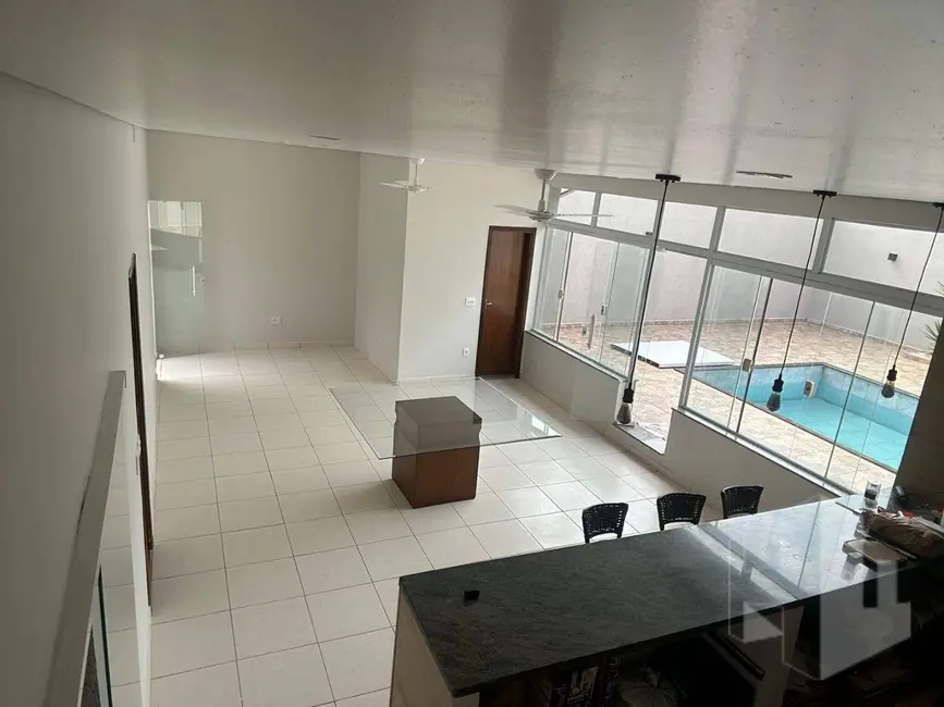 Foto 4 de Casa com 3 quartos à venda, 250m2 em Jardim Pires de Campos, Jau - SP