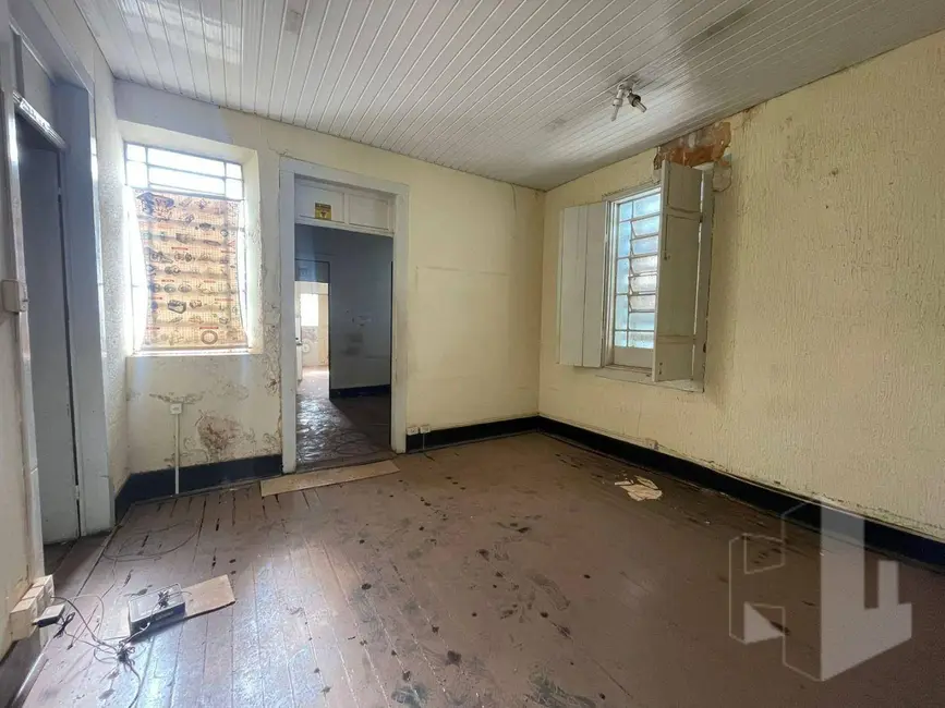 Foto 2 de Casa com 3 quartos à venda, 175m2 em Centro, Jau - SP