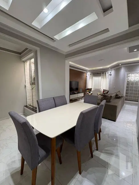 Casa com 3 quartos à venda, 200m2 em Jardim Bela Vista, Jau - SP - imagem 4 Foto 4 de Casa com 3 quartos à venda, 200m2 em Jardim Bela Vista, Jau - SP