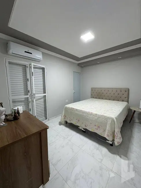 Casa com 3 quartos à venda, 200m2 em Jardim Bela Vista, Jau - SP - imagem 9 Foto 9 de Casa com 3 quartos à venda, 200m2 em Jardim Bela Vista, Jau - SP