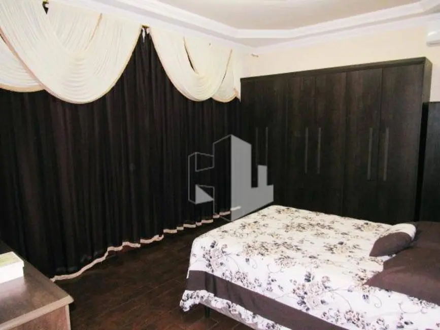 Casa com 2 quartos à venda, 332m2 em Jardim Parati, Jau - SP - imagem 7 Foto 7 de Casa com 2 quartos à venda, 332m2 em Jardim Parati, Jau - SP