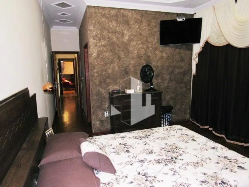 Casa com 2 quartos à venda, 332m2 em Jardim Parati, Jau - SP - imagem 6 Foto 6 de Casa com 2 quartos à venda, 332m2 em Jardim Parati, Jau - SP