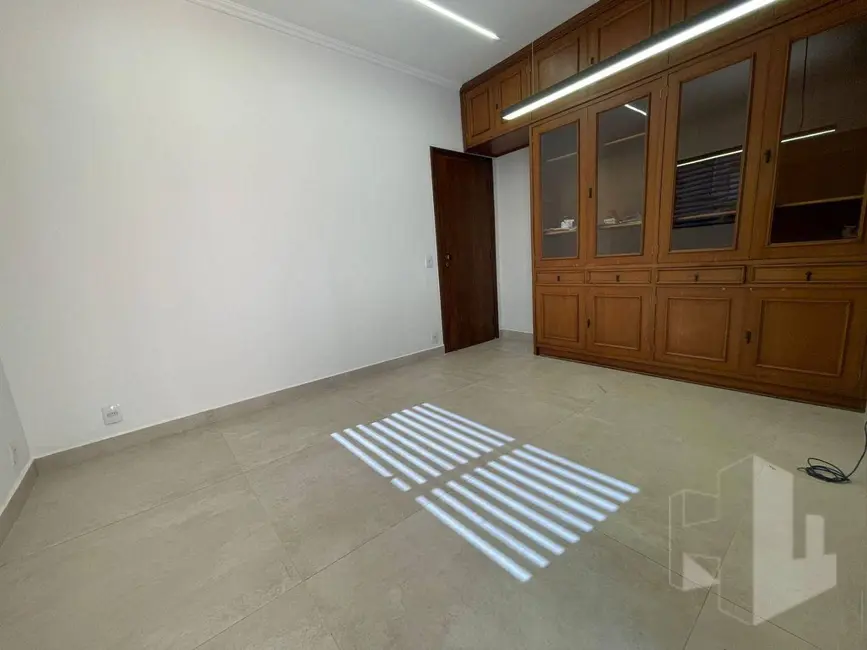 Foto 8 de Sala Comercial para alugar, 500m2 em Jardim Regina, Jau - SP