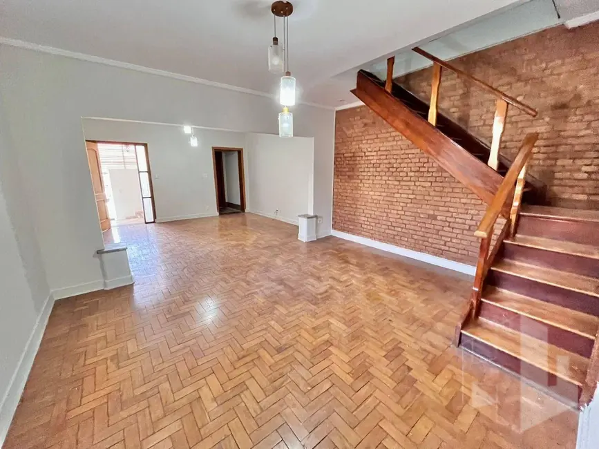 Foto 1 de Casa com 4 quartos para alugar, 250m2 em Centro, Jau - SP