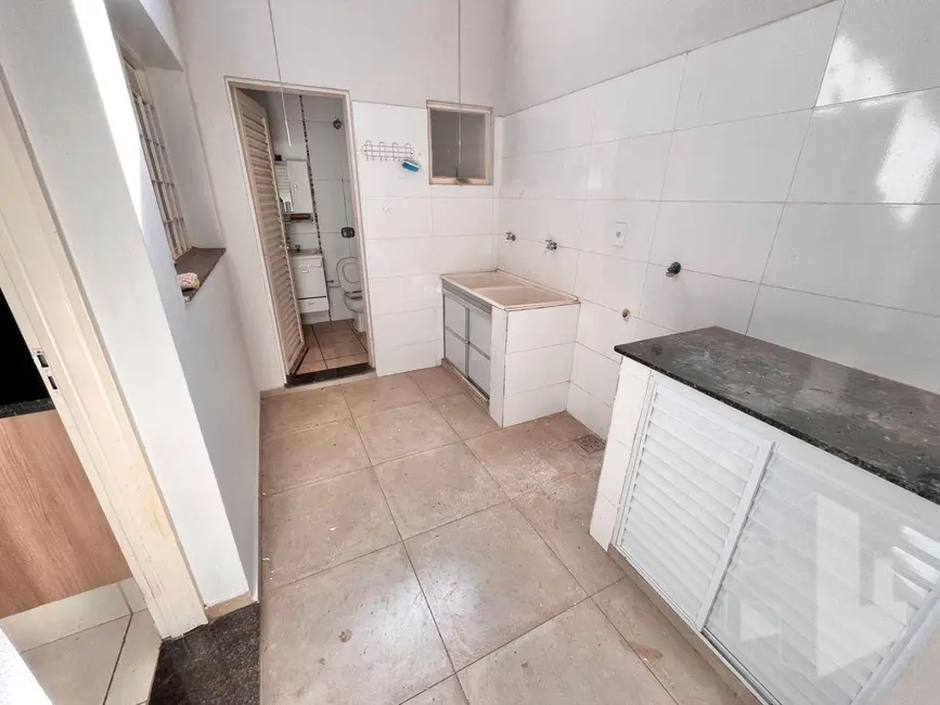 Foto 8 de Casa com 4 quartos para alugar, 250m2 em Centro, Jau - SP