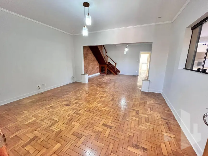 Foto 3 de Casa com 4 quartos para alugar, 250m2 em Centro, Jau - SP