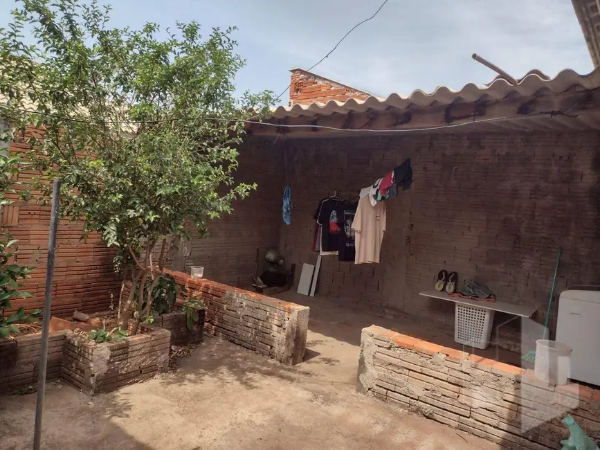 Foto 9 de Casa com 2 quartos à venda, 140m2 em Jau - SP