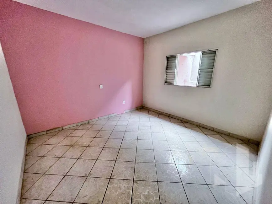 Foto 8 de Casa com 3 quartos à venda e para alugar, 200m2 em Jardim Cila de Lúcio Bauab, Jau - SP