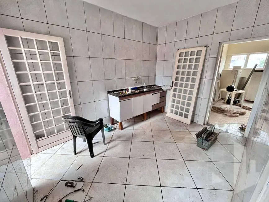 Foto 4 de Casa com 3 quartos à venda e para alugar, 200m2 em Jardim Cila de Lúcio Bauab, Jau - SP