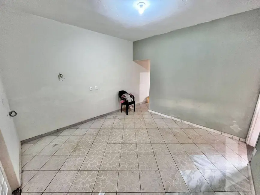 Foto 3 de Casa com 3 quartos à venda e para alugar, 200m2 em Jardim Cila de Lúcio Bauab, Jau - SP