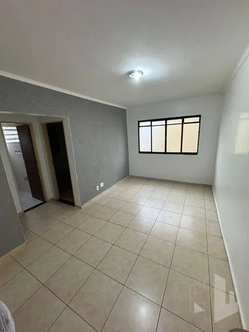 Foto 1 de Apartamento com 2 quartos para alugar, 50m2 em Jardim Vila Maria, Jau - SP