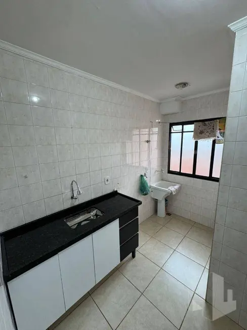 Foto 3 de Apartamento com 2 quartos para alugar, 50m2 em Jardim Vila Maria, Jau - SP