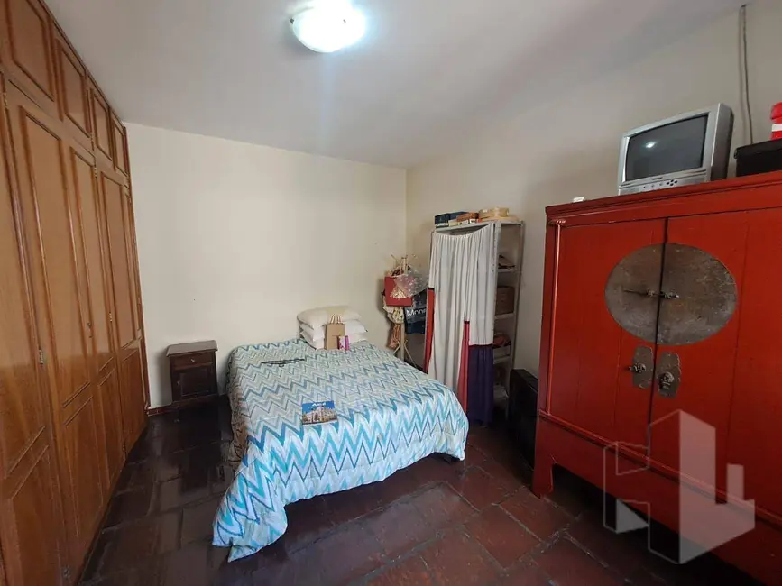 Casa com 3 quartos à venda, 358m2 em Centro, Jau - SP - imagem 9 Foto 9 de Casa com 3 quartos à venda, 358m2 em Centro, Jau - SP