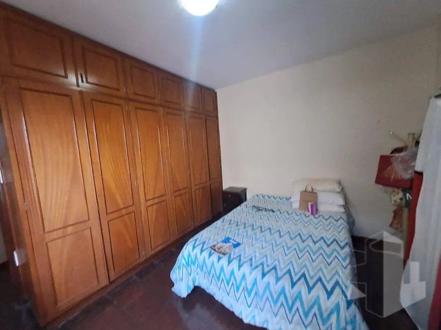 Casa com 3 quartos à venda, 358m2 em Centro, Jau - SP - imagem 6 Foto 6 de Casa com 3 quartos à venda, 358m2 em Centro, Jau - SP