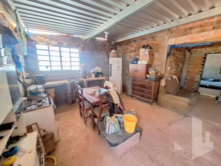Casa com 1 quarto à venda, 540m2 em Centro, Mineiros Do Tiete - SP - imagem 3 Foto 3 de Casa com 1 quarto à venda, 540m2 em Centro, Mineiros Do Tiete - SP