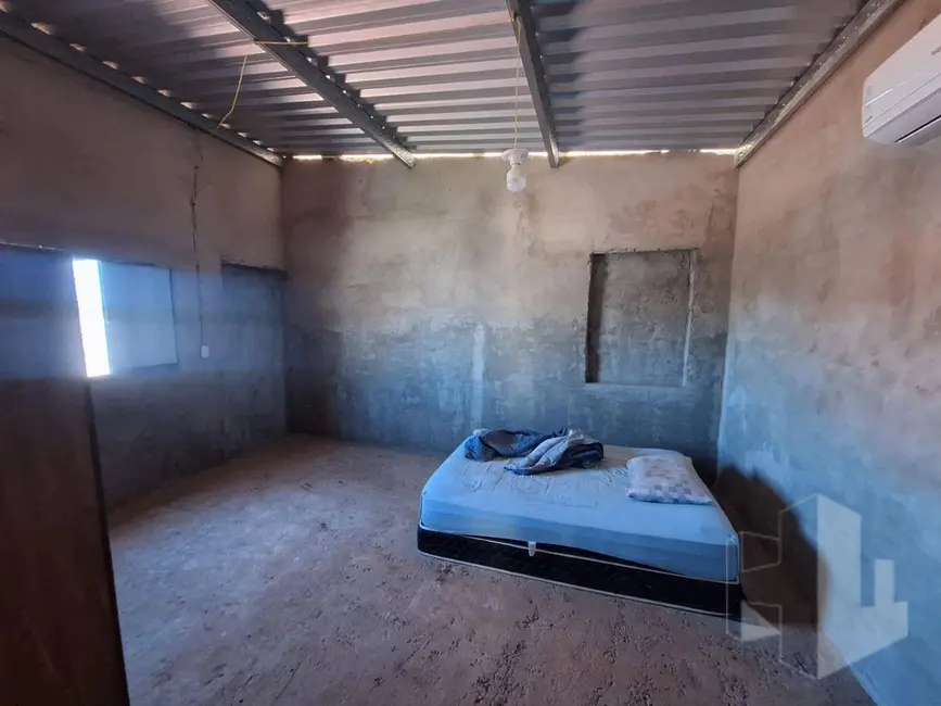 Casa com 1 quarto à venda, 540m2 em Centro, Mineiros Do Tiete - SP - imagem 2 Foto 2 de Casa com 1 quarto à venda, 540m2 em Centro, Mineiros Do Tiete - SP