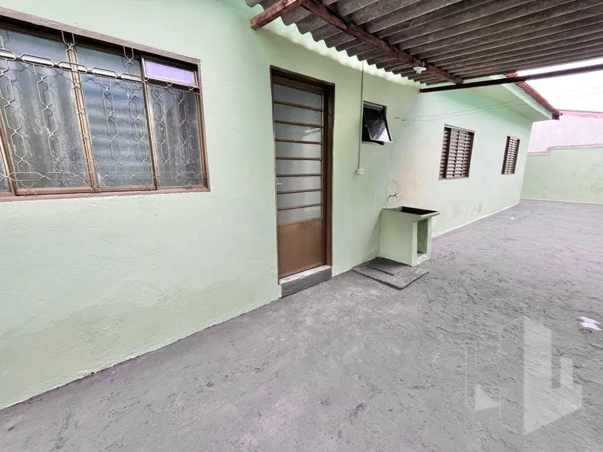 Foto 8 de Casa com 2 quartos para alugar, 145m2 em Jardim Cila de Lúcio Bauab, Jau - SP