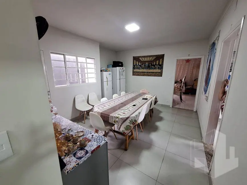 Foto 2 de Casa com 3 quartos à venda, 280m2 em Vila Brasil, Jau - SP