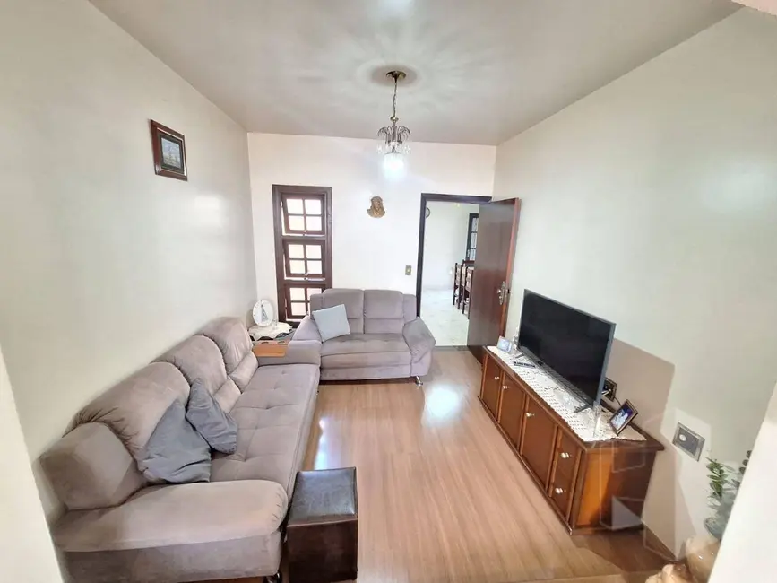 Foto 6 de Casa com 4 quartos à venda, 312m2 em Jardim Alvorada, Jau - SP