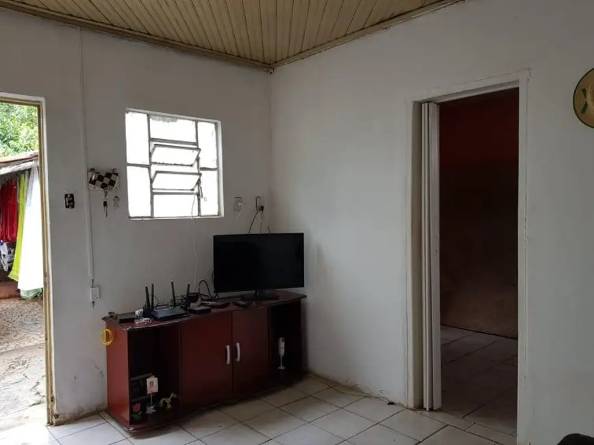 Foto 3 de Casa com 2 quartos para alugar, 110m2 em Vila Nova, Jau - SP