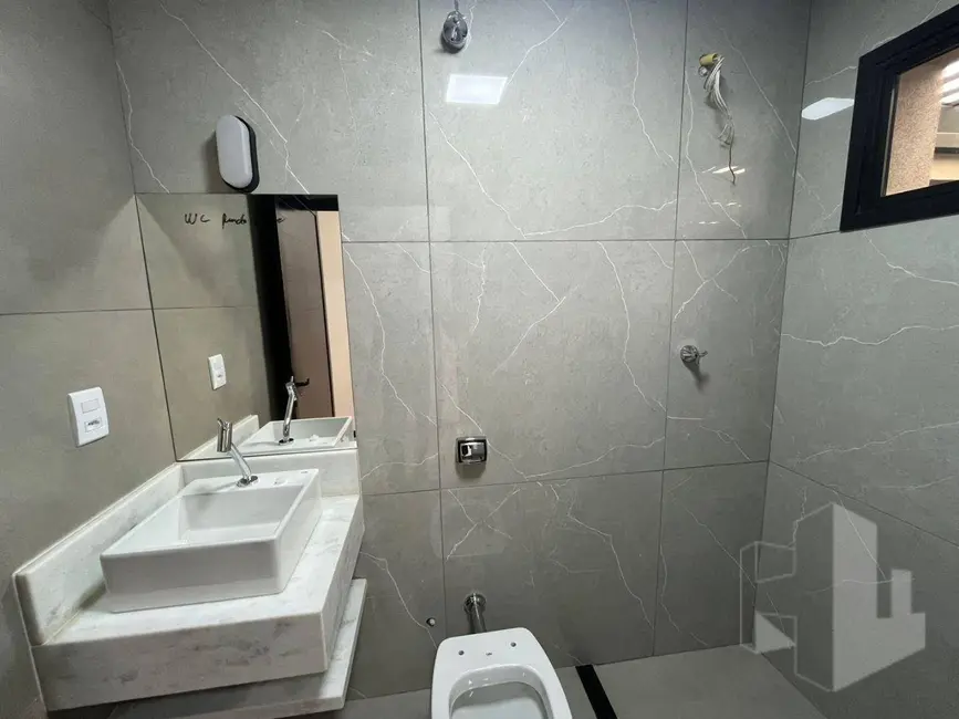 Foto 4 de Sala Comercial para alugar, 50m2 em Chácara Braz Miraglia, Jau - SP