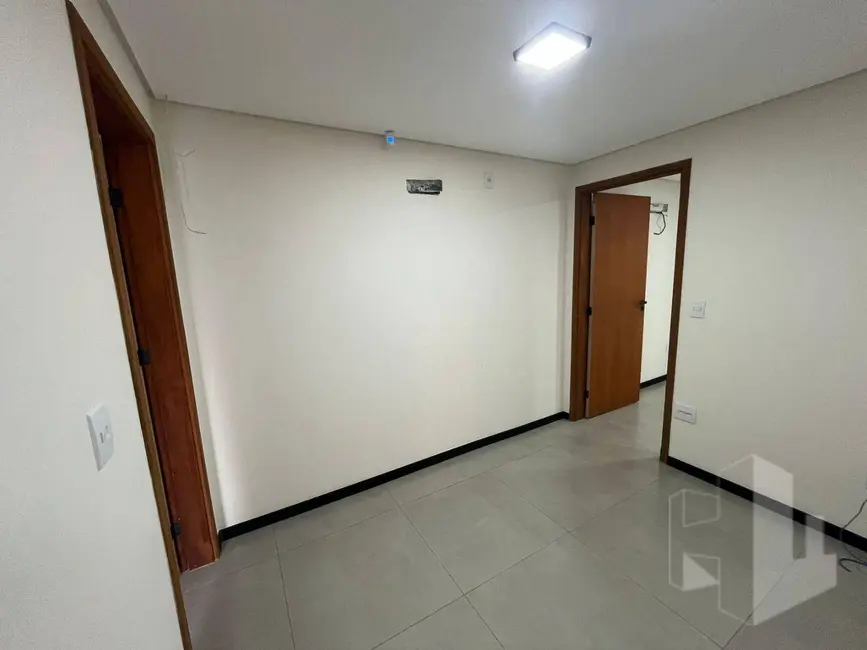 Foto 3 de Sala Comercial para alugar, 50m2 em Chácara Braz Miraglia, Jau - SP