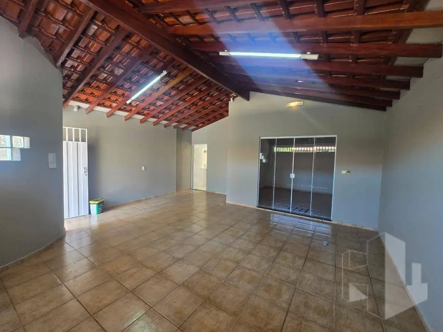 Foto 1 de Casa com 3 quartos à venda, 175m2 em Jardim Dona Emília, Jau - SP