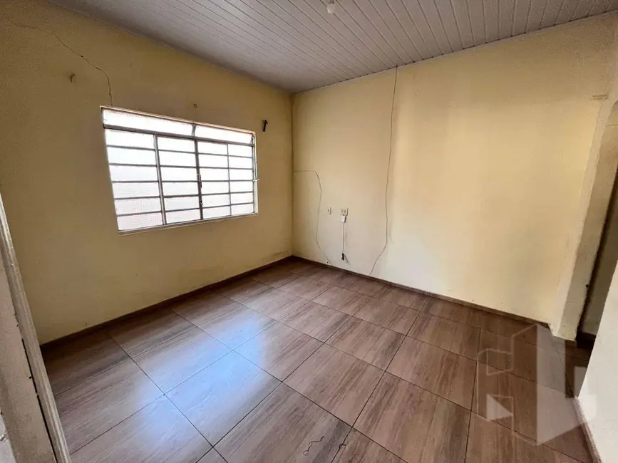 Foto 1 de Casa com 3 quartos para alugar, 100m2 em Centro, Jau - SP