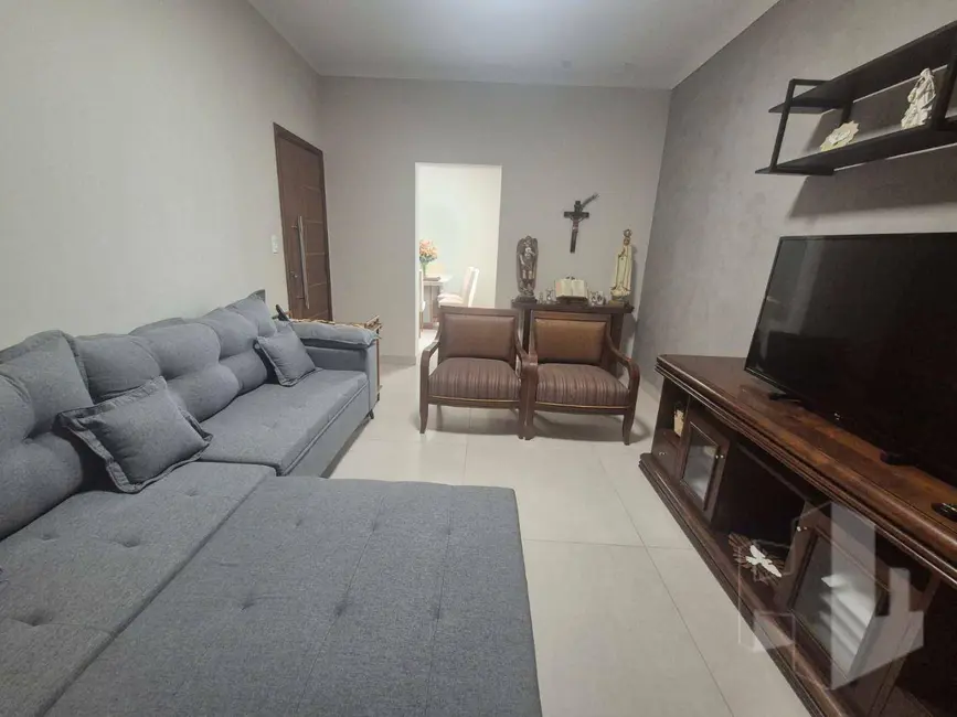Foto 4 de Casa com 3 quartos à venda, 250m2 em Jardim Carolina, Jau - SP