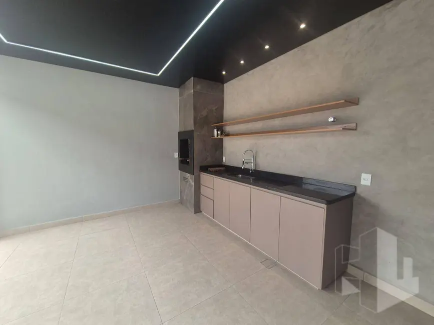 Foto 1 de Casa com 3 quartos à venda, 250m2 em Jardim Carolina, Jau - SP