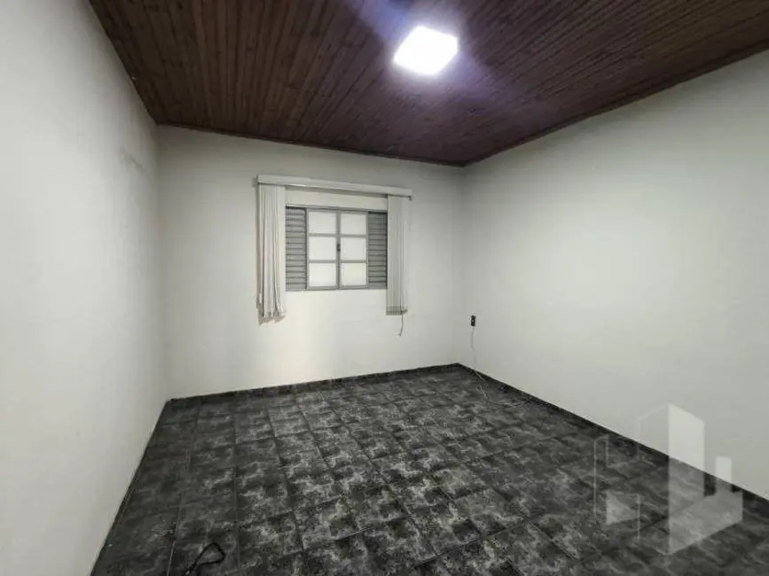 Foto 8 de Casa com 2 quartos para alugar, 250m2 em Jardim São Caetano, Jau - SP