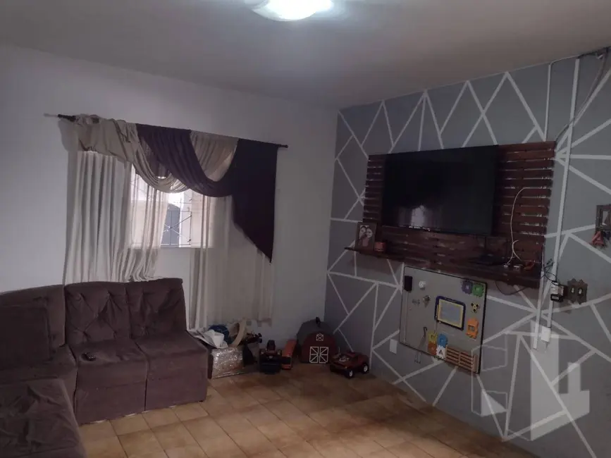 Foto 1 de Casa com 3 quartos à venda, 125m2 em Chácara Flora, Jau - SP