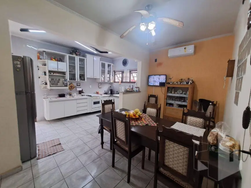 Foto 3 de Casa com 3 quartos à venda, 360m2 em Jardim Maria Luiza II, Jau - SP