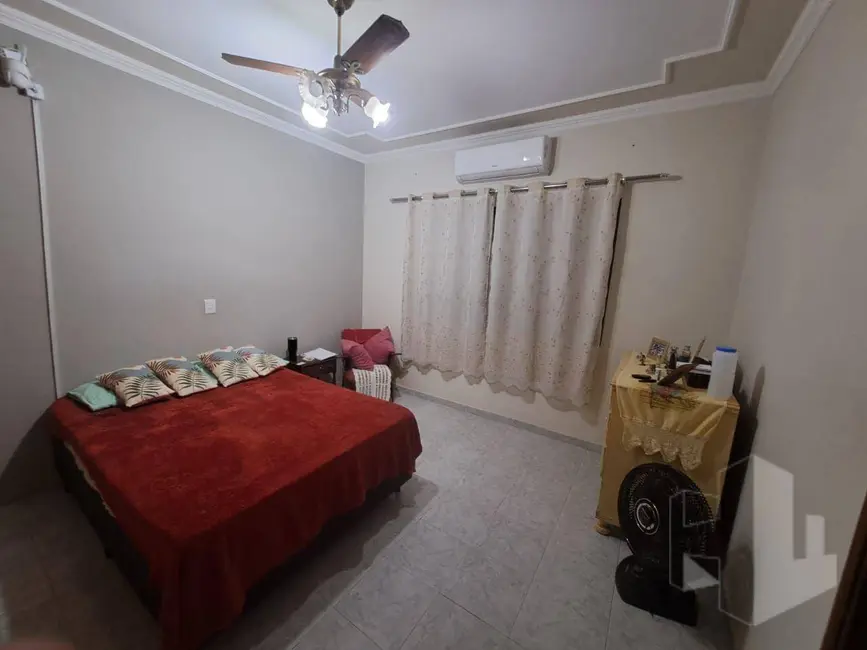 Foto 5 de Casa com 2 quartos à venda, 360m2 em Jardim Maria Luiza II, Jau - SP