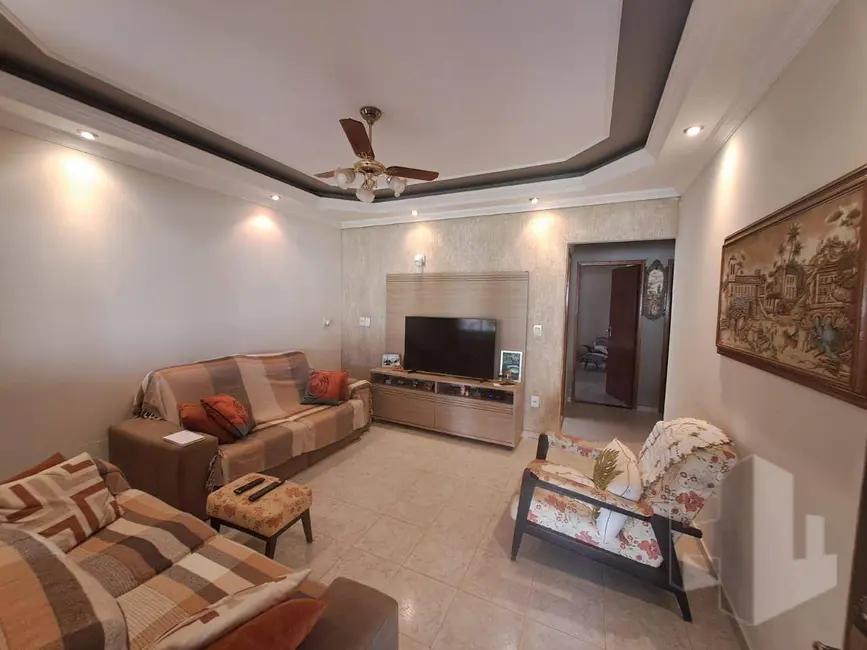 Foto 1 de Casa com 2 quartos à venda, 360m2 em Jardim Maria Luiza II, Jau - SP