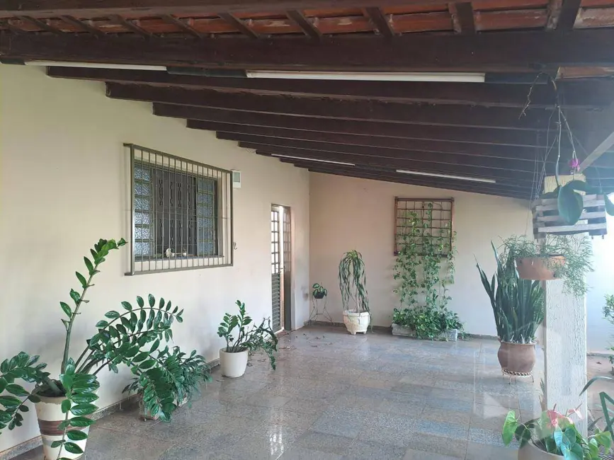 Foto 8 de Casa com 2 quartos à venda, 360m2 em Jardim Maria Luiza II, Jau - SP