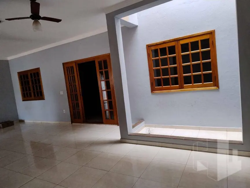 Casa com 3 quartos à venda, 315m2 em Jardim Nova América, Jau - SP - imagem 2 Foto 2 de Casa com 3 quartos à venda, 315m2 em Jardim Nova América, Jau - SP