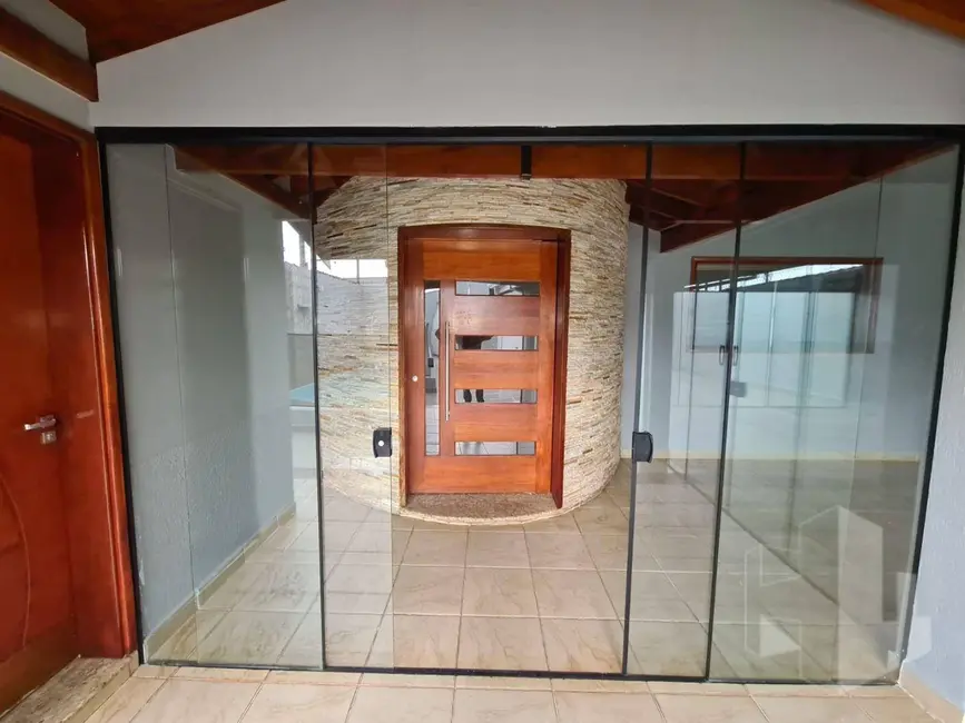 Foto 4 de Casa com 3 quartos à venda e para alugar, 312m2 em Jardim Vila Maria, Jau - SP