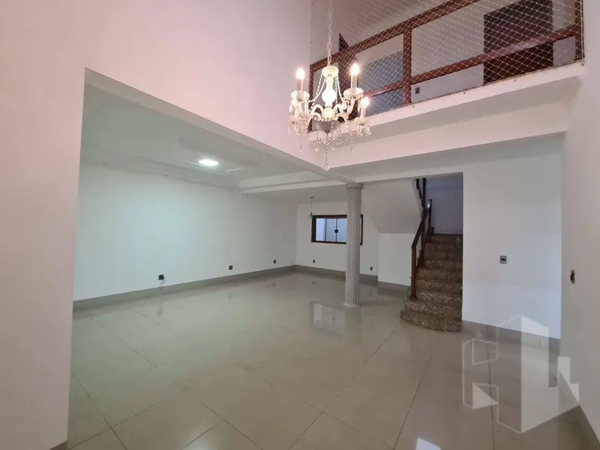 Foto 2 de Casa com 3 quartos à venda e para alugar, 312m2 em Jardim Vila Maria, Jau - SP
