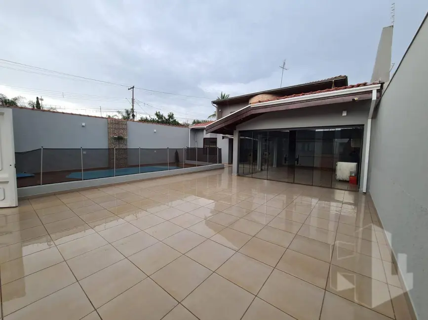 Foto 5 de Casa com 3 quartos à venda e para alugar, 312m2 em Jardim Vila Maria, Jau - SP