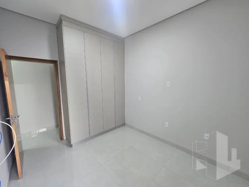 Foto 8 de Casa de Condomínio com 3 quartos à venda, 180m2 em Jardim Europa, Jau - SP