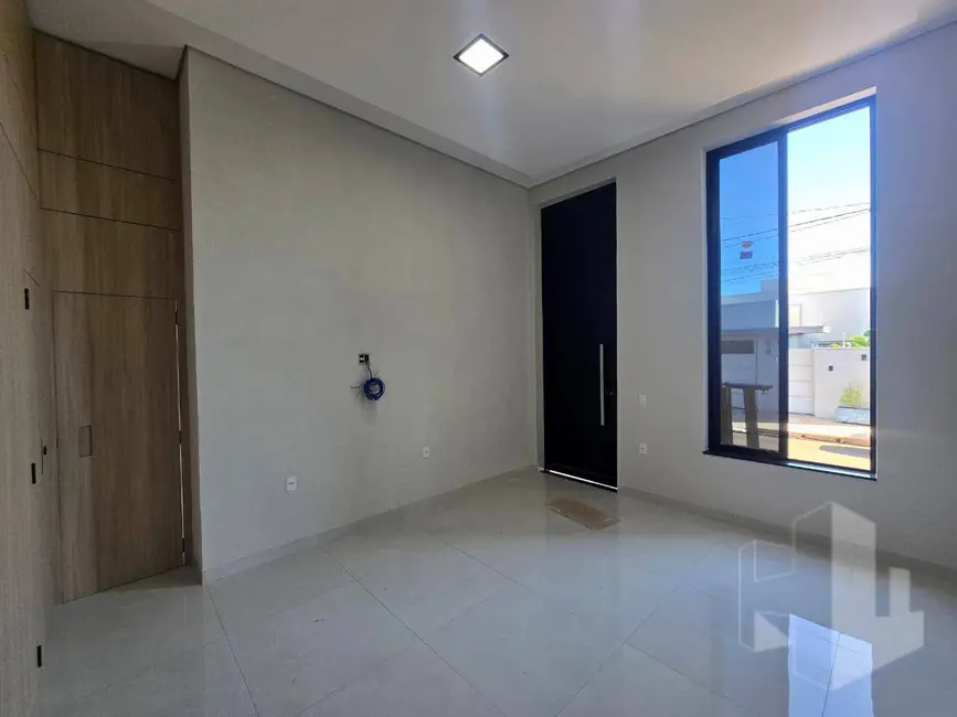 Foto 5 de Casa de Condomínio com 3 quartos à venda, 180m2 em Jardim Europa, Jau - SP