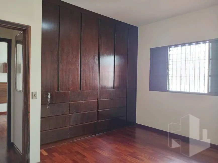 Foto 9 de Casa com 3 quartos para alugar, 200m2 em Jardim Continental, Jau - SP