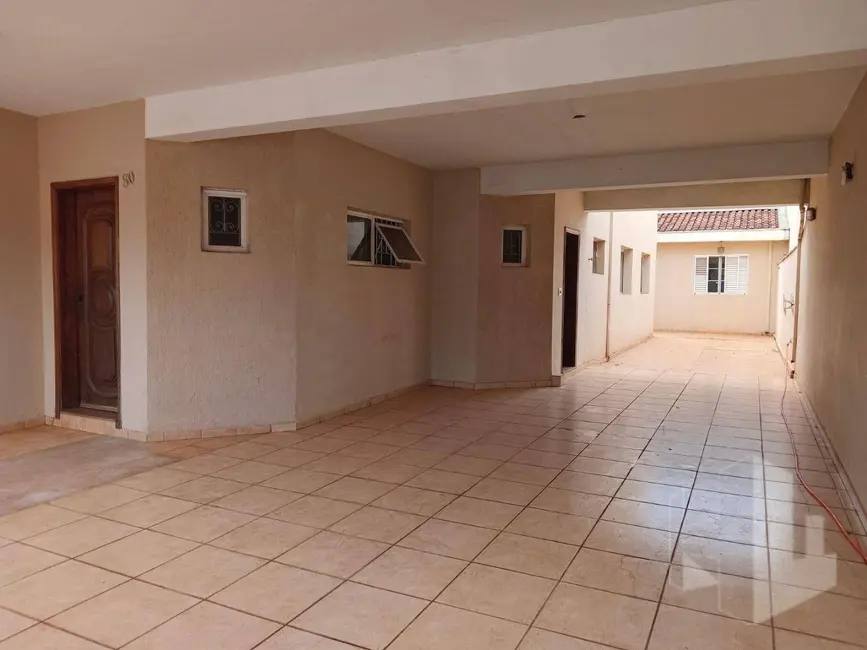 Foto 1 de Casa com 3 quartos à venda e para alugar, 275m2 em Jardim Estádio, Jau - SP