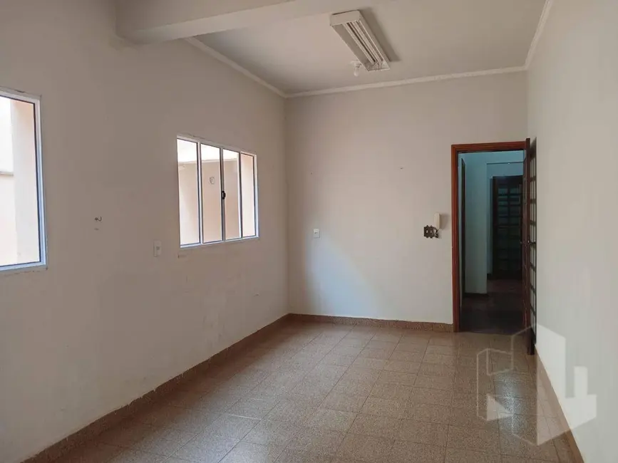 Foto 7 de Casa com 3 quartos à venda e para alugar, 275m2 em Jardim Estádio, Jau - SP