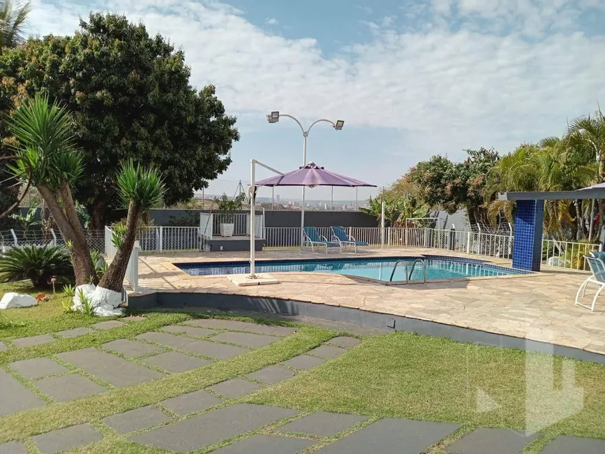 Foto 4 de Casa com 4 quartos à venda, 2000m2 em Jau - SP