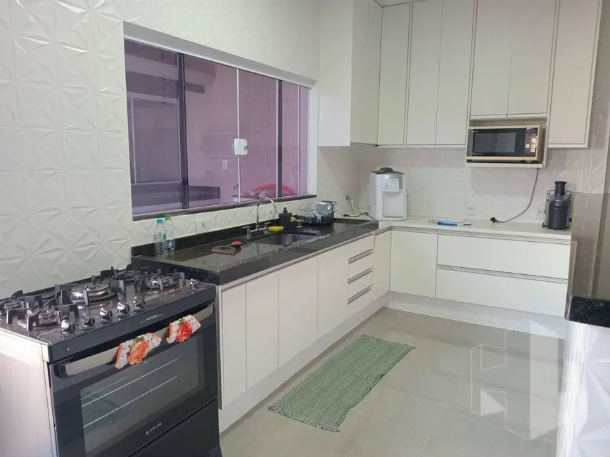 Foto 4 de Casa com 3 quartos à venda, 360m2 em Jardim Continental, Jau - SP