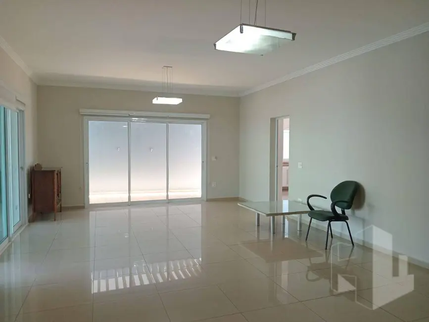 Foto 2 de Casa com 3 quartos à venda, 1000m2 em Jau - SP