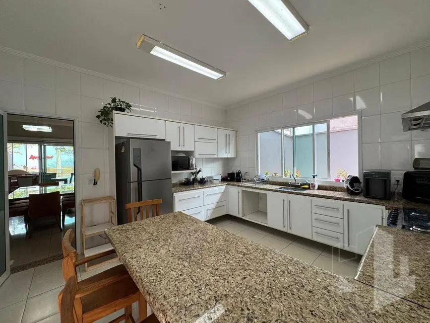 Foto 7 de Casa com 3 quartos à venda, 1000m2 em Jau - SP